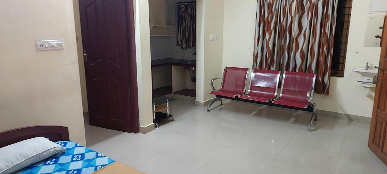 Guruvayur Adithya Екстер'єр фото